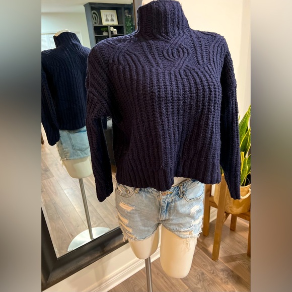 Aerie mock neck sweater - Picture 1 of 4